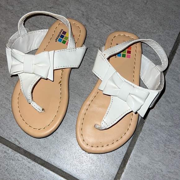 Toddler sandals - Picture 2 of 3